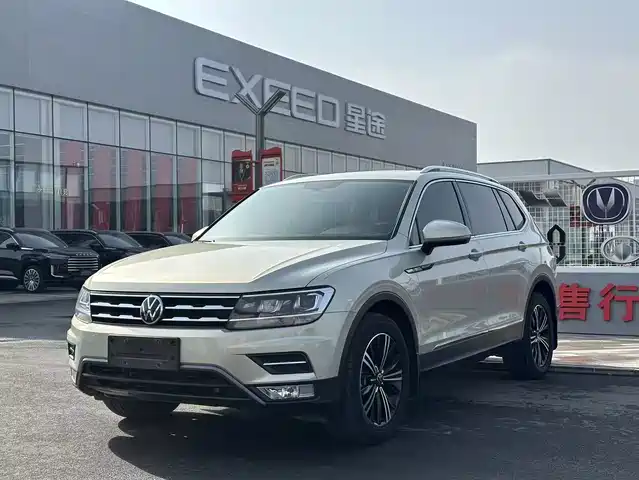 Volkswagen Tiguan L Tiguan L 2021 330tsi Automatic Two-Wheel Drive Smart Version — фото