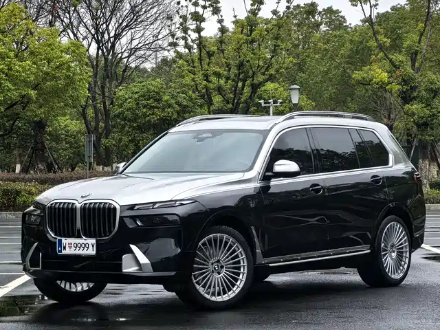 Bmw Bmw X7 Bmw X7 2024 Xdrive40i Leading Luxury Package — фото