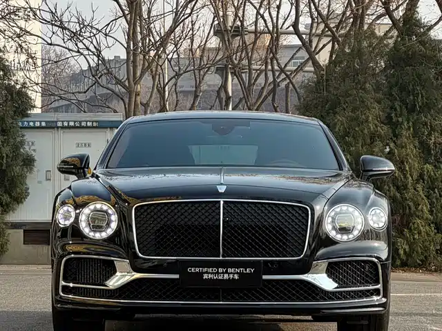 Bentley Galloping Flying Spur 2024 4.0t V8 Standard Edition — фото