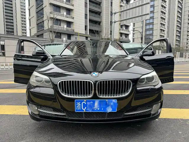 Bmw Bmw 5 Series Bmw 5 Series 2011 523li Luxury Model — фото