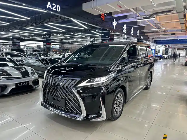 Lexus Lexus Lm Lexus Lm 2020 300h Seven-Seater Elegant Version — фото