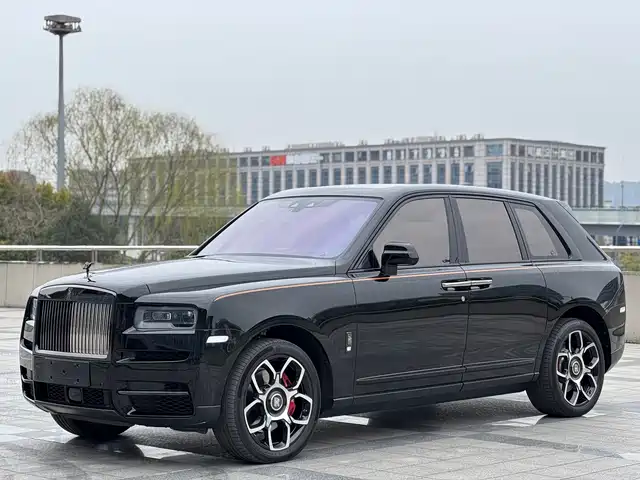 Rolls Royce Cullinan Cullinan 2020 Black Badge — фото
