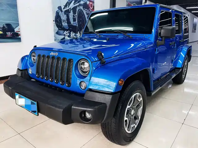 Jeep Wrangler 2015 г. — фото