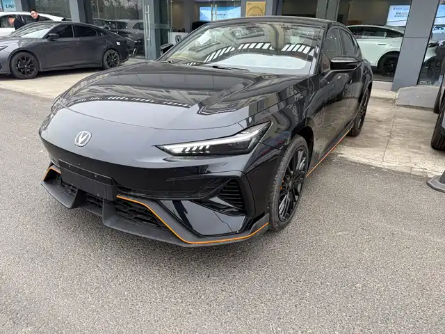 Chang'An Changan Uni-V Changan Uni-V 2025 Third Generation 2.0t Powerful Model — фото