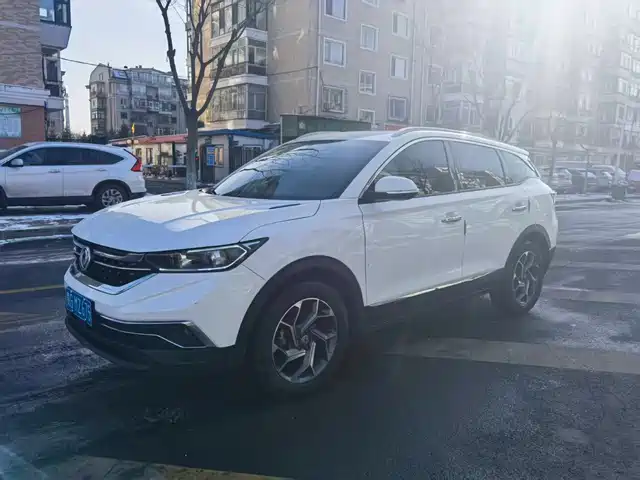 Dongfeng Fengshen Dongfeng Fengshen Ax7 Dongfeng Fengshen Ax7 2020 1.6t Automatic Ai Pilot Type National Vi — фото