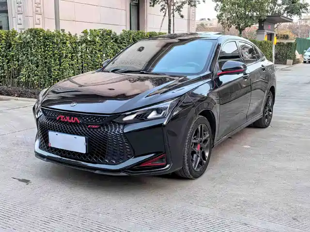 Dongfeng Fengshen Yixuan Yixuan 2021 230t Automatic Dream Chasing Knight Version — фото