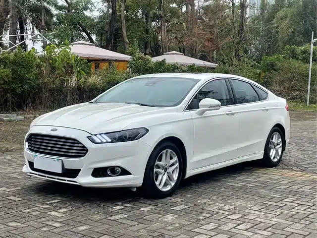 Ford Mondeo Mondeo 2013 1.5l Gtdi180 Fashion Model — фото