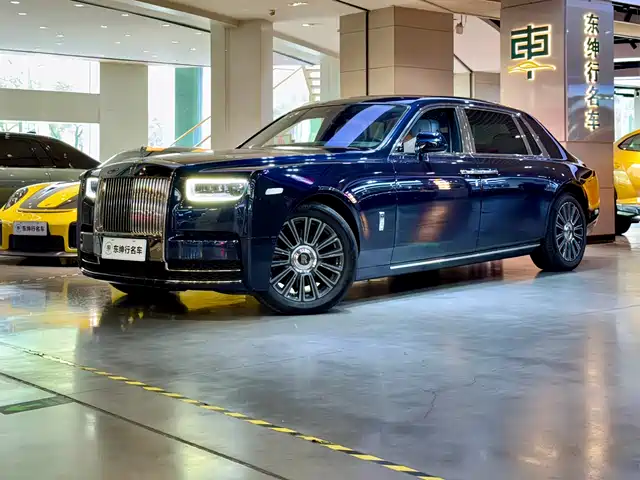 Rolls Royce Phantom Phantom 2018 6.7t Long Wheelbase Version — фото