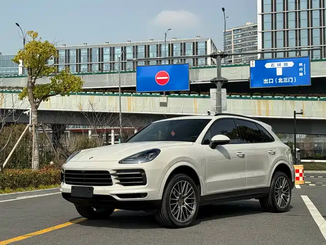 Porsche Cayenne Cayenne 2023 Cayenne 3.0t Platinum Edition — фото