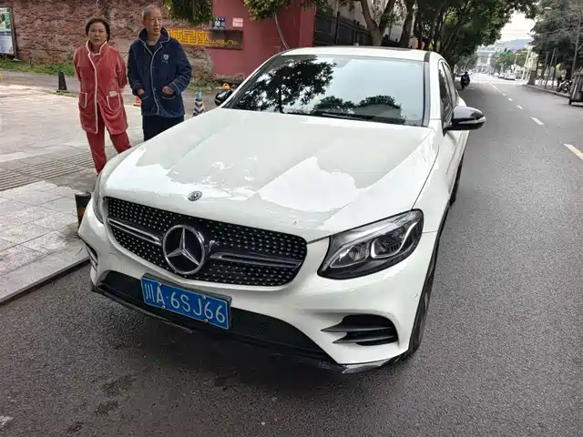 Mercedes-Benz Mercedes-Benz Glc Coupe Mercedes-Benz Glc Coupe 2017 Glc 200 4matic Coupe Suv — фото