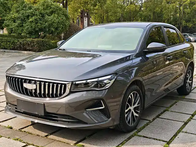 Geely Automobile Emgrand Emgrand 2025 4th Generation 1.5l Cvt Star Edition — фото