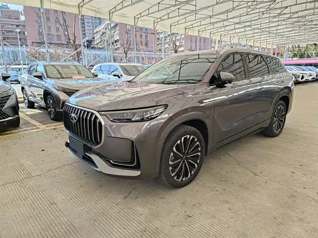 Chery Tiggo 9 Tiggo 9 2023 2.0t Dual-Clutch Two-Wheel Drive Luxury Version 7 Seats — фото