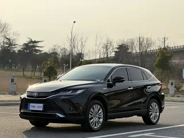 Toyota Ling Fang Harrier Lingfang Harrier 2022 Dual Engine 2.5l Cvt Four-Wheel Drive Exclusive Edition — фото
