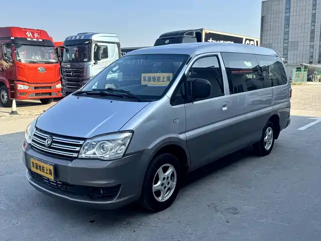 Dongfeng Is Popular Lingzhi Lingzhi 2018 M3l 1.6l 7-Seat Comfort Model — фото