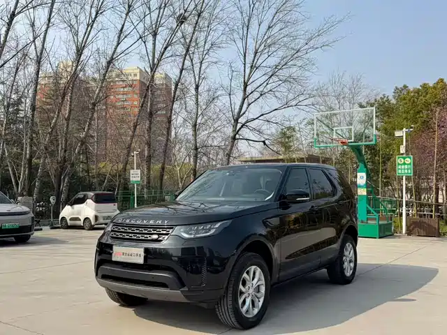 Land Rover Discover Discover 2019 3.0 Sc V6 Se — фото