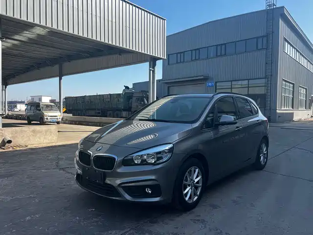 Bmw Bmw 2 Series Station Wagon Bmw 2 Series Station Wagon 2016 218i Fashion Model — фото