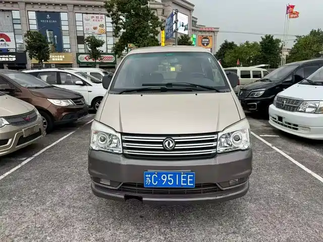 Dongfeng Is Popular Lingzhi Lingzhi 2017 M3l 1.6l 7-Seat Comfort Model — фото