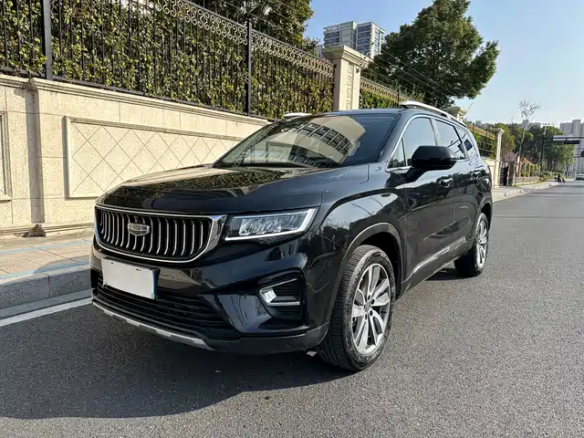 Geely Automobile Haoyue Haoyue 2022 1.8td Dct Luxury Model 7 Seats — фото