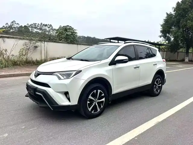 Toyota Rav4 Rongfang Rav4 Rongfang 2016 2.0l Cvt Two-Wheel Drive Fashion Version National V — фото