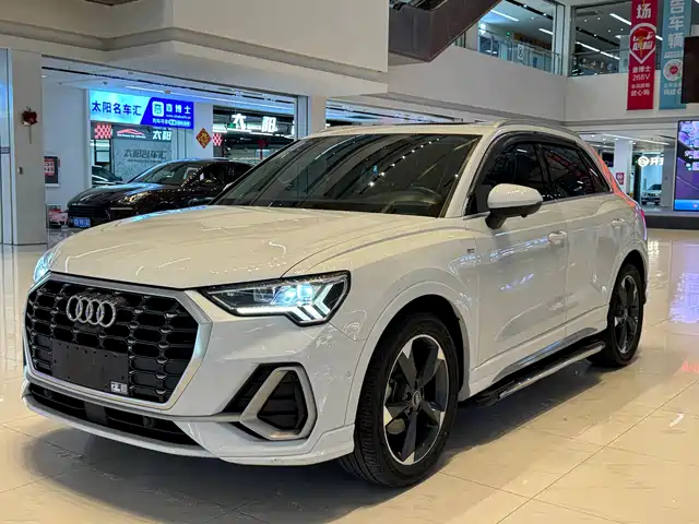 Audi Audi Q3 Audi Q3 2022 35 Tfsi Fashionable And Dynamic — фото