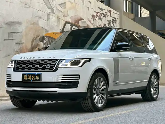 Land Rover Range Rover Range Rover 2020 3.0 L6 Legend Extended Edition — фото