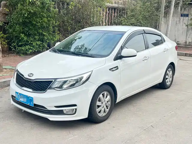 Kia Kia K2 Kia K2 2015 Sedan 1.4l At Gls — фото