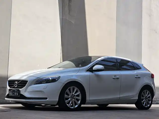 Volvo Volvo V40 Volvo V40 2015 1.6t Zhiya Edition — фото