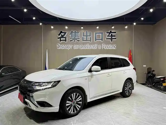 Mitsubishi Outlander Outlander 2021 2.0l 2wd Smooth Edition 5 Seats — фото