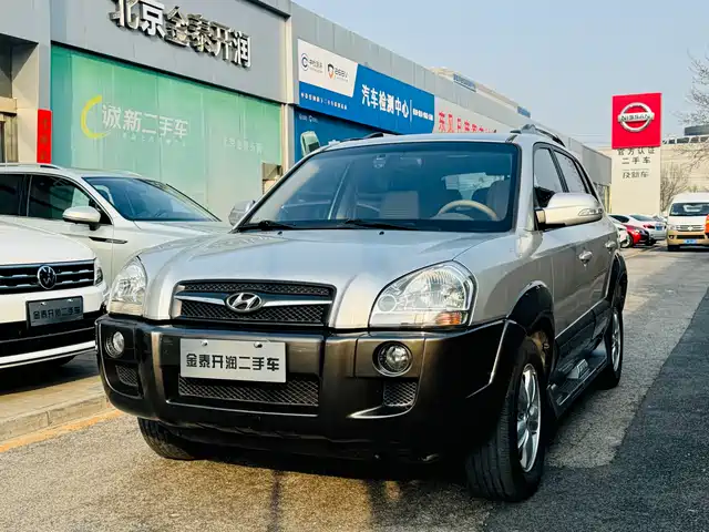 Hyundai Tucson Tucson 2009 2.0l Automatic 2wd Sunroof Type — фото