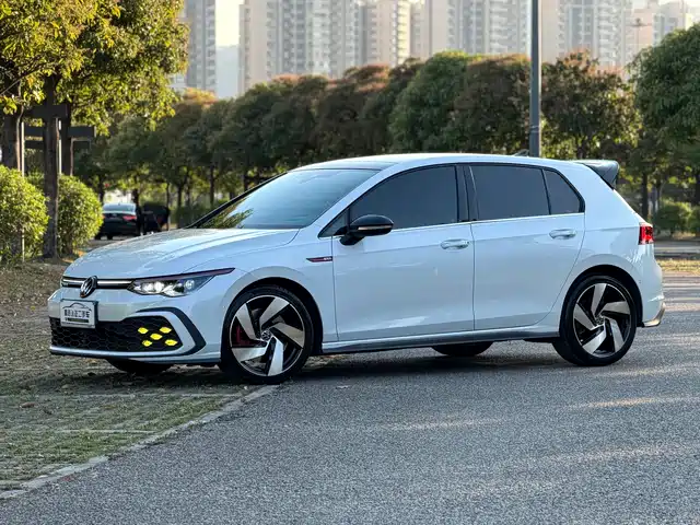 Volkswagen Golf Gti Golf Gti 2023 380tsi Dsg Gti — фото