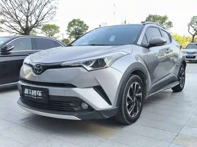 Toyota Yize Izoa Yize Izoa 2018 2.0l Yichi Edition National V — фото