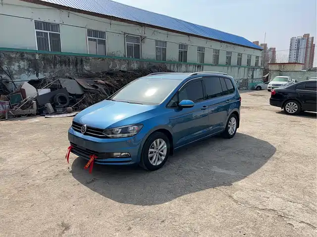Volkswagen Touran Touran 2021 Touran L 280tsi Dsg Fashion Edition 7 Seats — фото