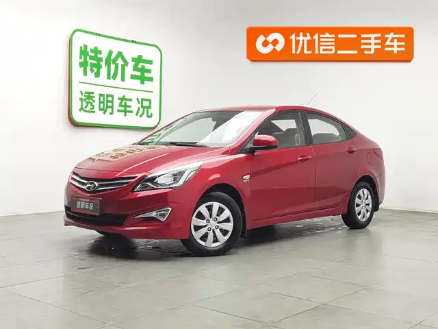 Hyundai Reina Reina 2014 1.4l Manual Smart Gls — фото