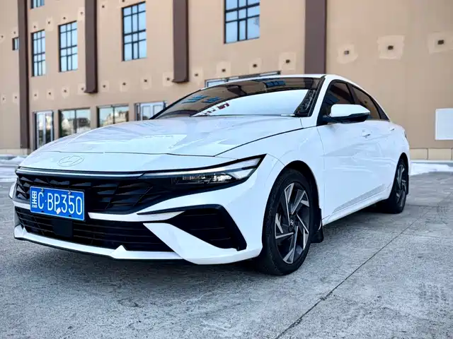 Hyundai Elantra Elantra 2023 1.5l Cvt Lux Premium Edition — фото