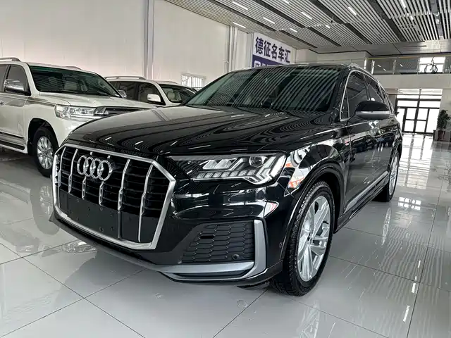 Audi Audi Q7 Audi Q7 2024 45 Tfsi Quattro S Line Sports — фото