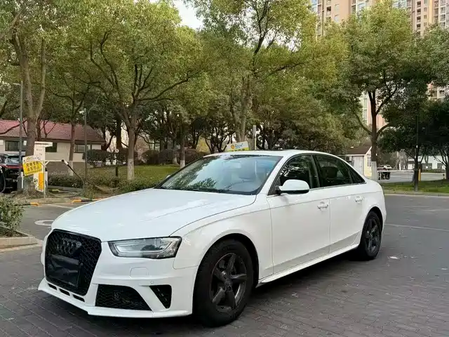 Audi Audi A4l Audi A4l 2013 35 Tfsi Automatic Comfort Type — фото
