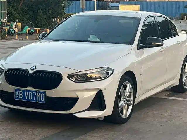 Bmw Bmw 1 Series Bmw 1 Series 2021 120i M Sports Night Edition — фото
