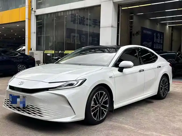 Toyota Camry Camry 2024 Shuangqing 2.5hg Premium Edition — фото