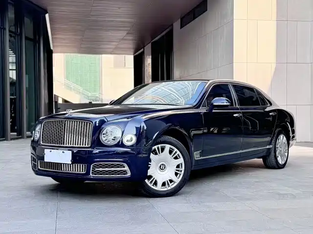 Bentley Mulsanne Mulsanne 2017 6.8t Long Wheelbase Version — фото