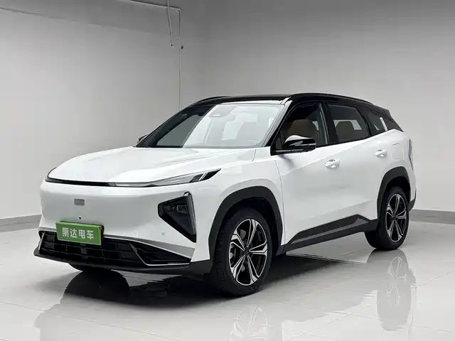 Geely Galaxy Galaxy L7 Galaxy L7 2025 Em-I 115km Discovery+ Edition — фото