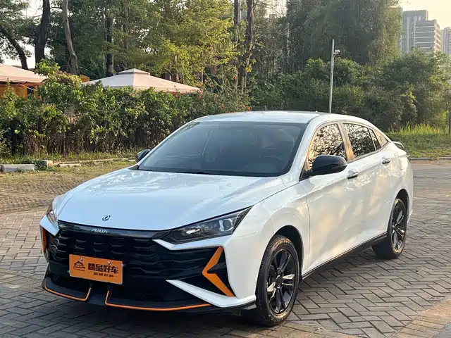 Dongfeng Fengshen Yixuan Yixuan 2024 1.5l Automatic Fast Version — фото