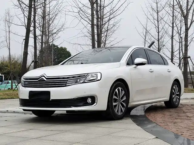 Citroën Citroen C6 Citroen C6 2017 380thp Luxury Model — фото