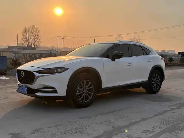 Mazda Mazda Cx-4 Mazda Cx-4 2021 2.0l Automatic Two-Wheel Drive Blue Sky Premium Edition — фото