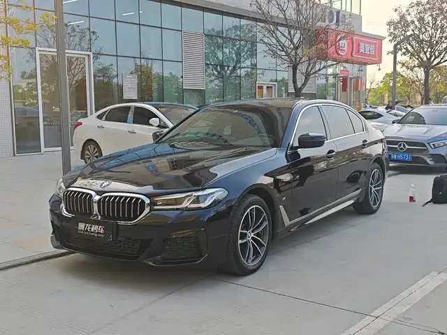 Bmw Bmw 5 Series Bmw 5 Series 2022 Facelift 2 525li M Sports Package — фото