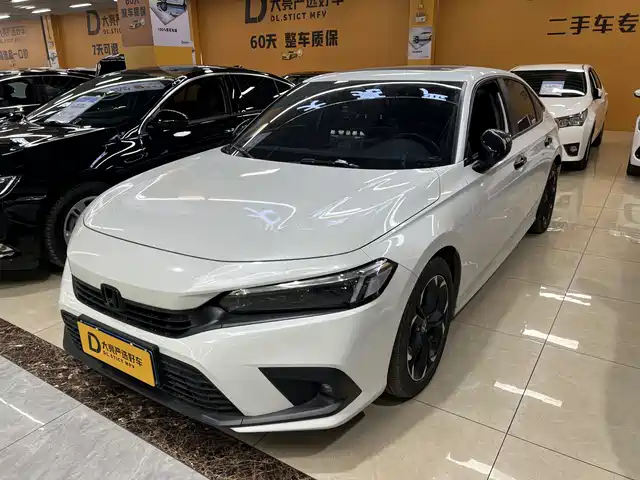 Honda Civic Civic 2022 240turbo Cvt Combustion Version — фото
