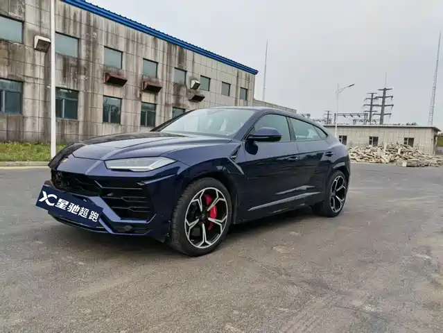 Lamborghini Urus Urus 2018 4.0t V8 — фото