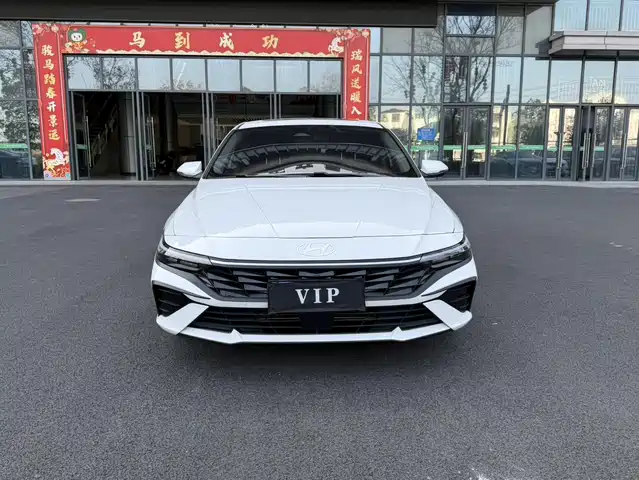 Hyundai Elantra Elantra 2023 1.5l Cvt Lux Premium Edition — фото