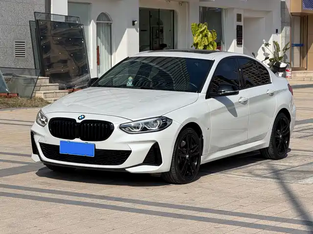 Bmw Bmw 1 Series Bmw 1 Series 2023 125i M Sports Night Edition — фото