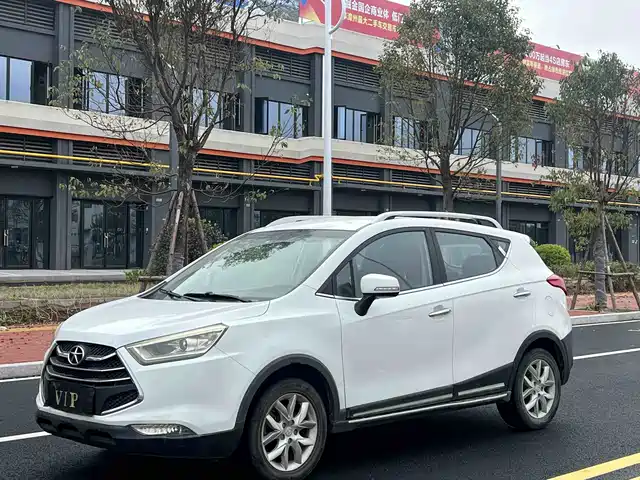 Jiangxi Automobile Group Ruifeng S3 Refine S3 2014 1.5l Manual Luxury Smart Model — фото