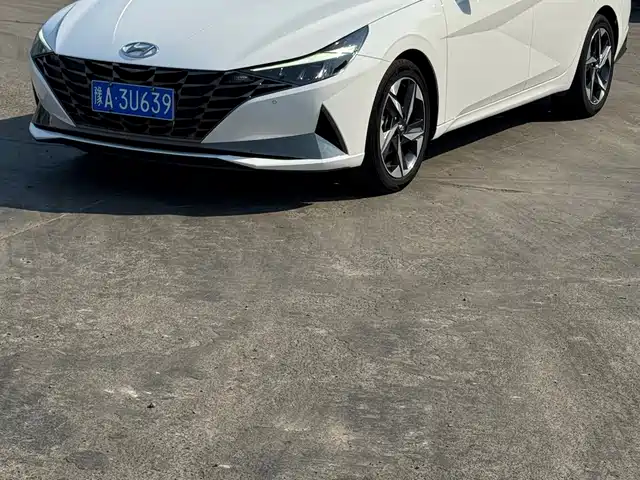 Hyundai Elantra Elantra 2023 1.5l Cvt Lux Premium Edition — фото
